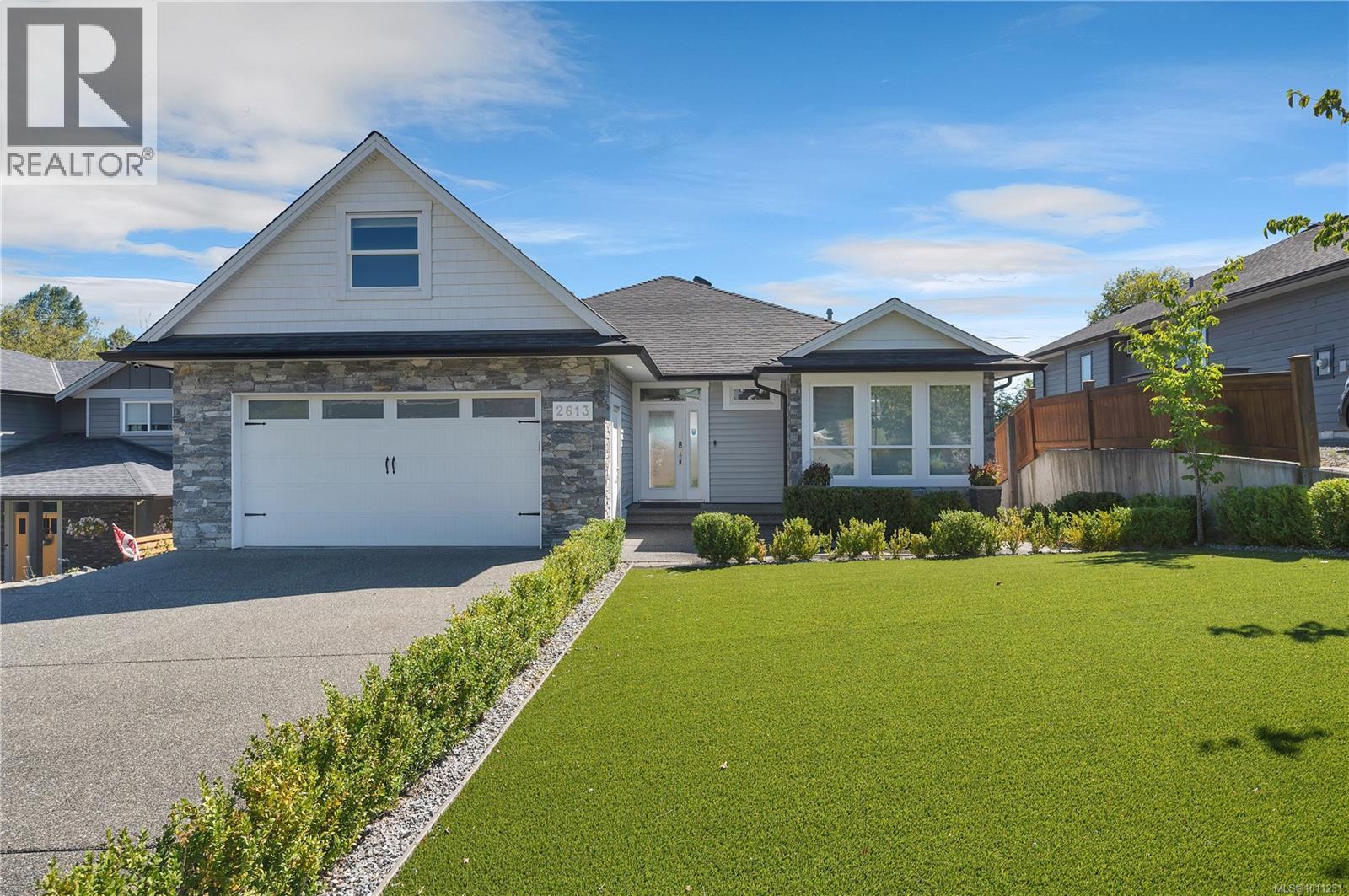 Photo 32 of 2613 Sunderland Rd, Campbell River BC