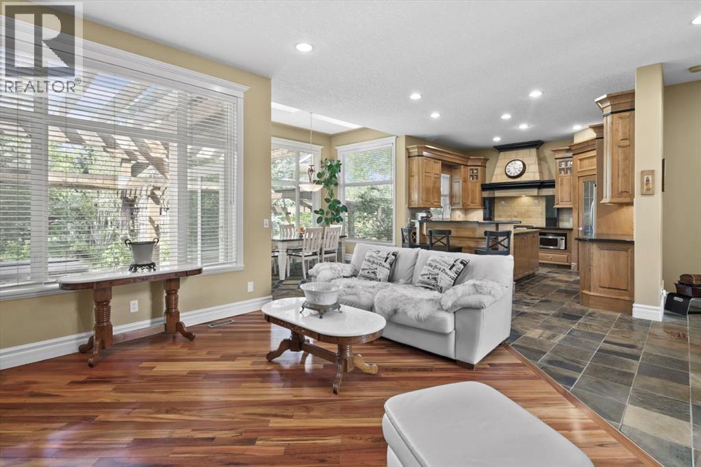 Single Family House for Sale in  Royal Terrace NW Royal Oak Calgary 