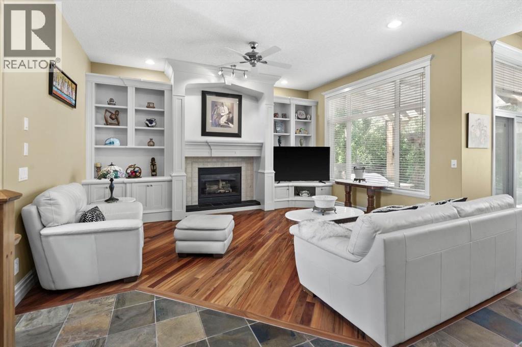 Single Family House for Sale in  Royal Terrace NW Royal Oak Calgary 