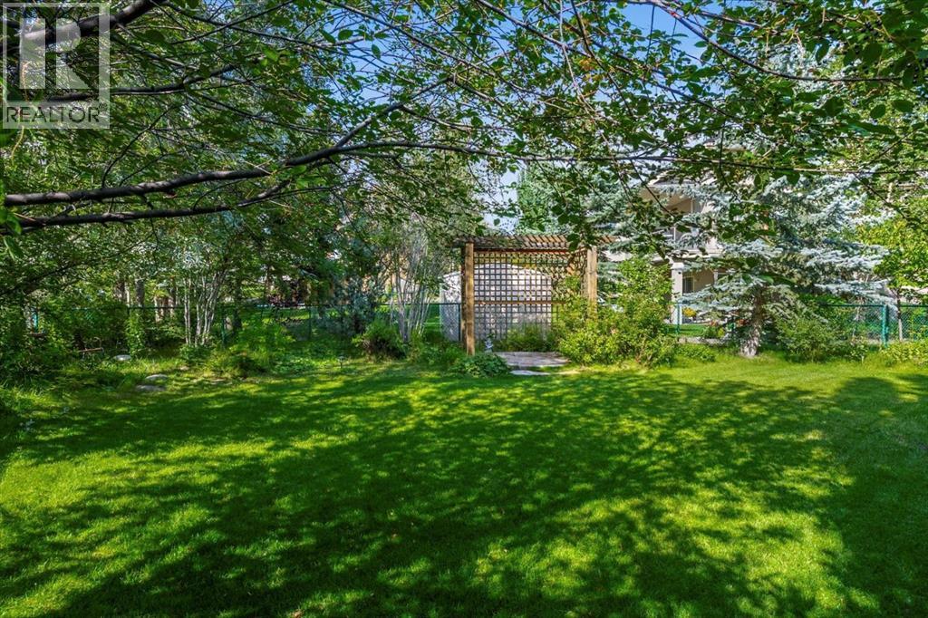 Single Family House for Sale in  Royal Terrace NW Royal Oak Calgary 