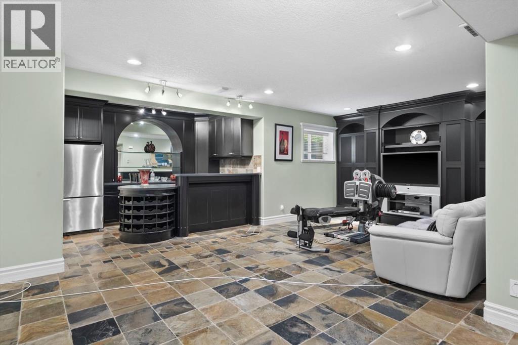 Single Family House for Sale in  Royal Terrace NW Royal Oak Calgary 