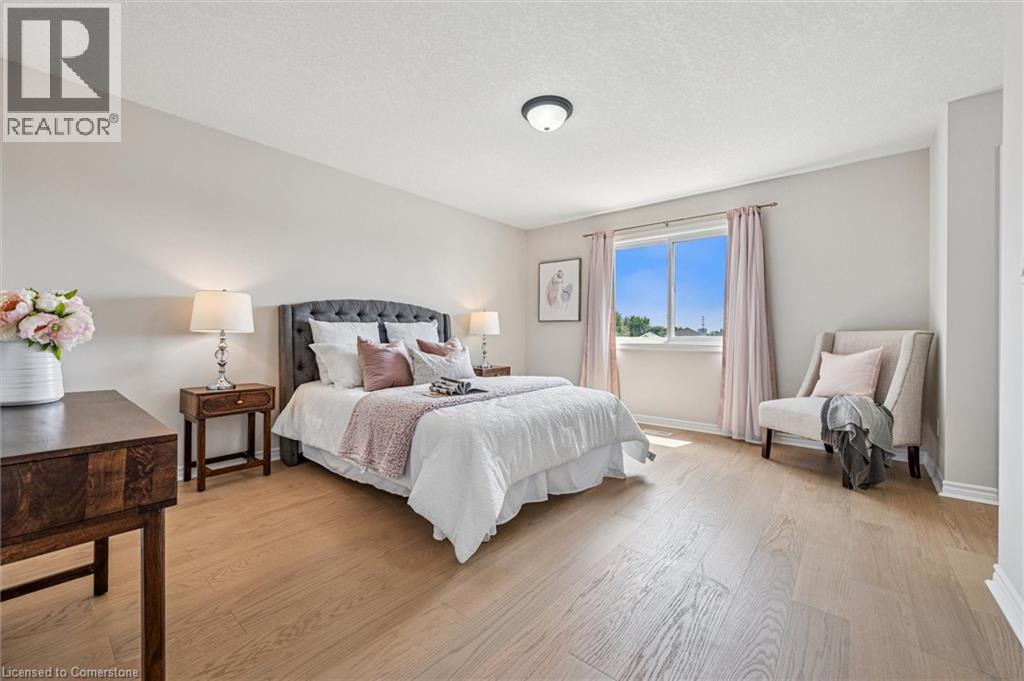 Photo 35 of 383 Tealby Crescent, Waterloo ON