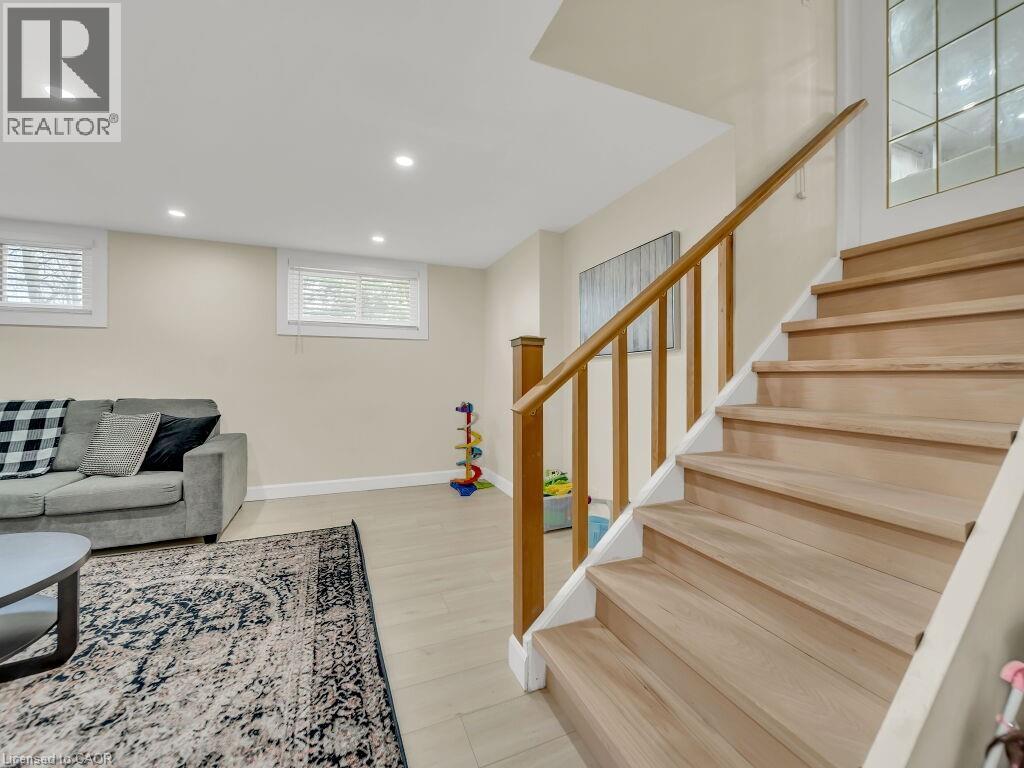 Photo 4 of 75 Bettley Crescent, Kitchener ON
