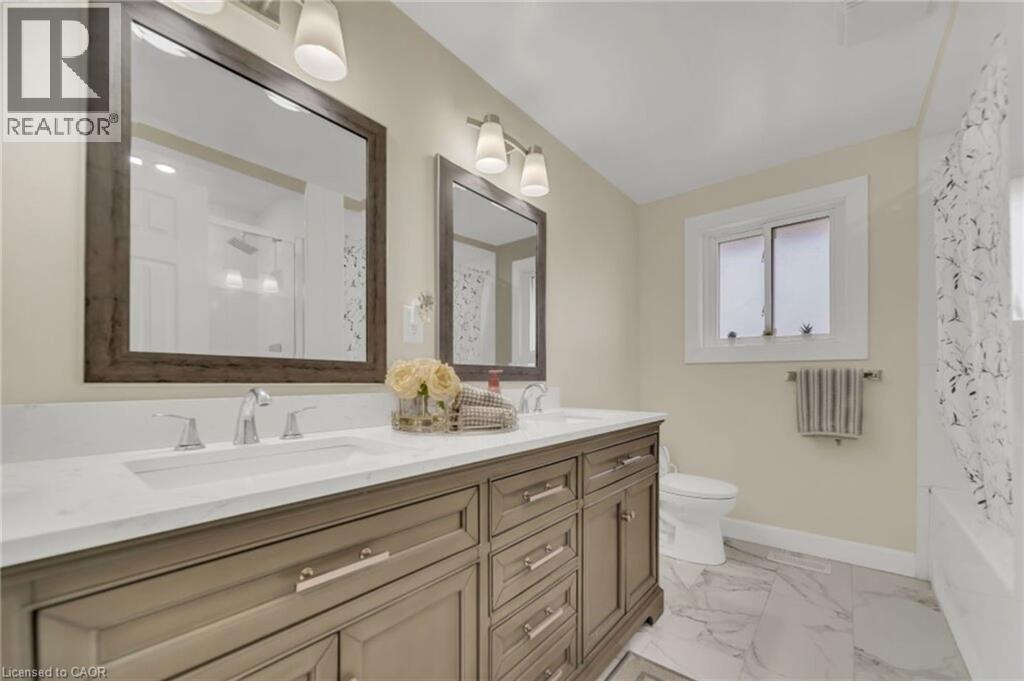 Photo 11 of 75 Bettley Crescent, Kitchener ON