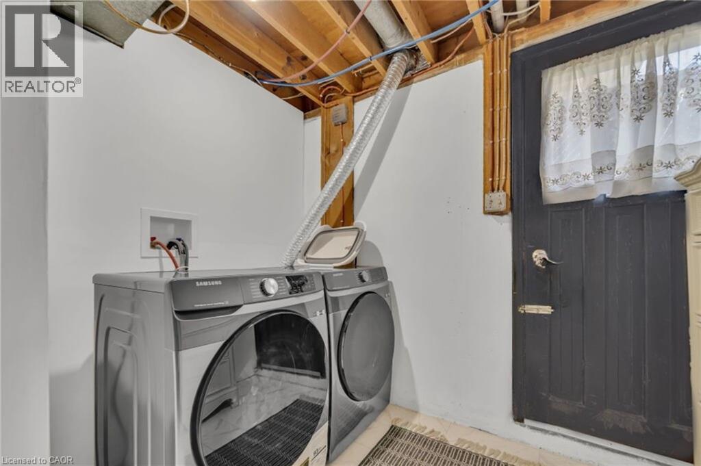 Photo 34 of 75 Bettley Crescent, Kitchener ON
