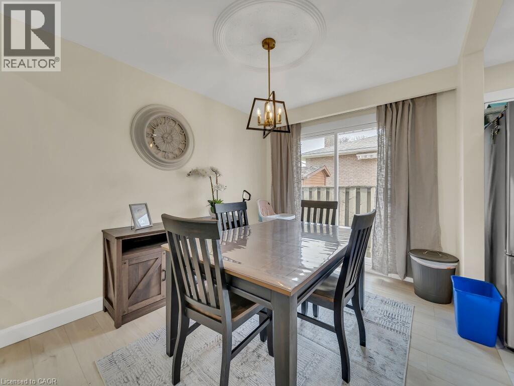 Photo 28 of 75 Bettley Crescent, Kitchener ON
