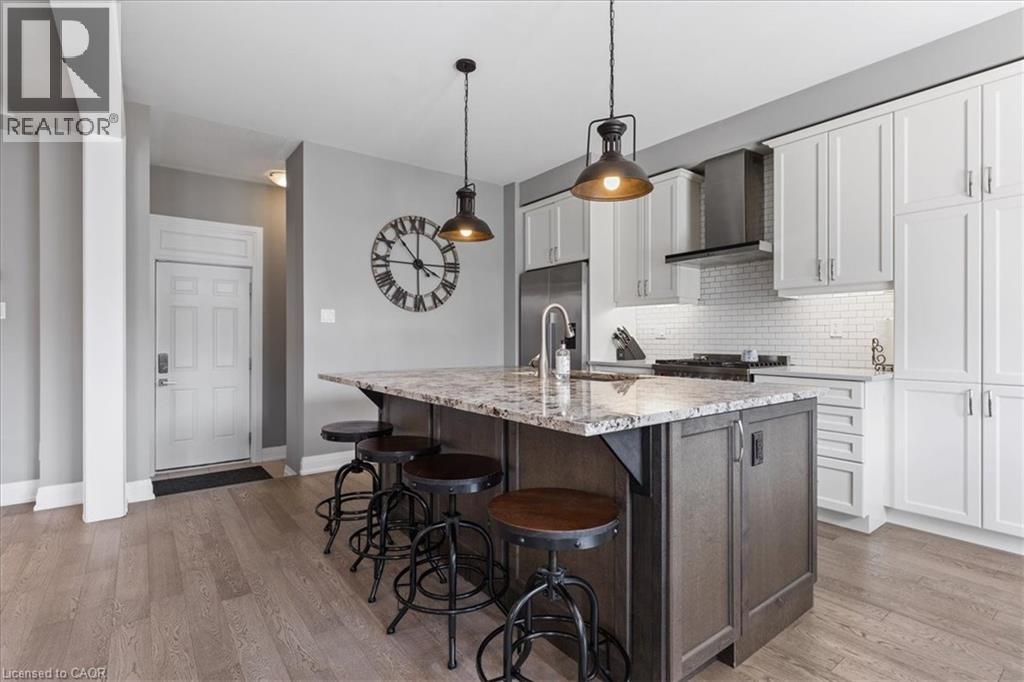 Photo 14 of 504 Equestrian Way, Cambridge ON