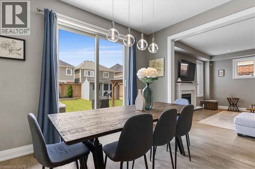 Photo 32 of 504 Equestrian Way, Cambridge ON