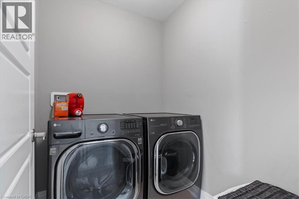 Photo 12 of 504 Equestrian Way, Cambridge ON