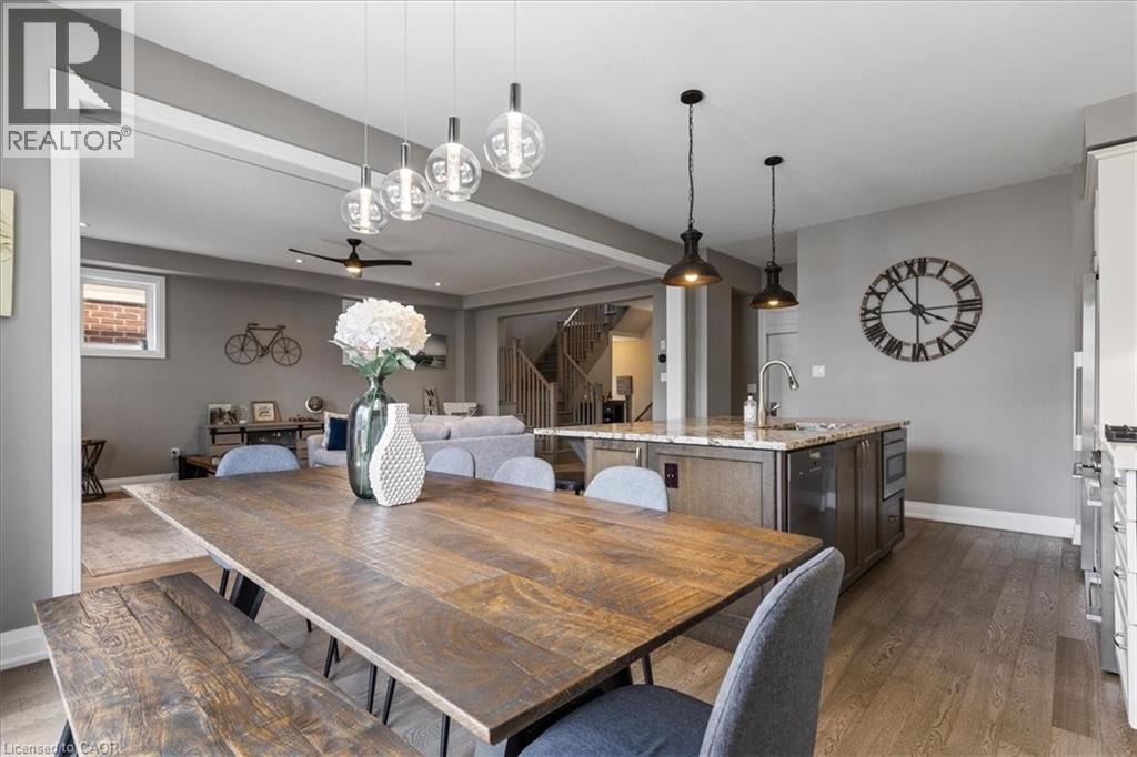 Photo 33 of 504 Equestrian Way, Cambridge ON