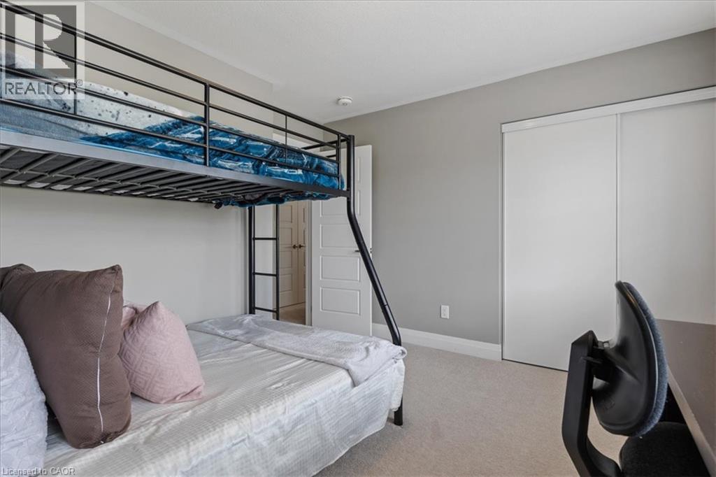 Photo 44 of 504 Equestrian Way, Cambridge ON