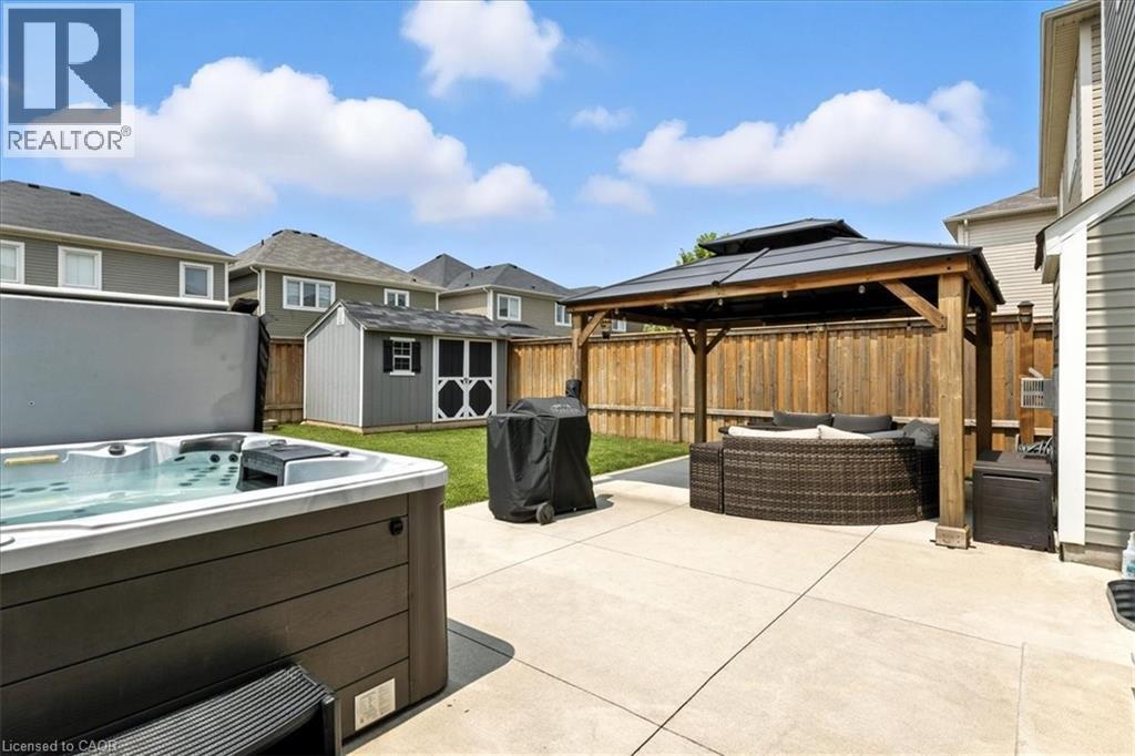 Photo 17 of 504 Equestrian Way, Cambridge ON