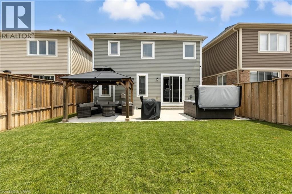 Photo 35 of 504 Equestrian Way, Cambridge ON