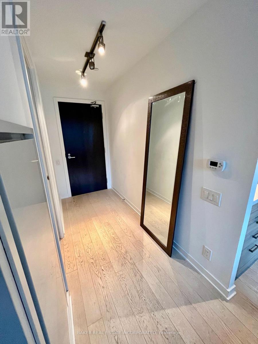 Photo 6 of 301 11 Charlotte Street, Toronto ON