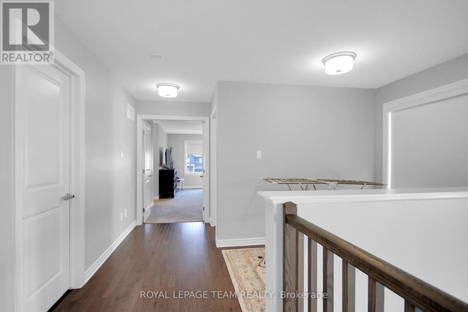 Photo 33 of 961 Beckton Heights W, Ottawa ON