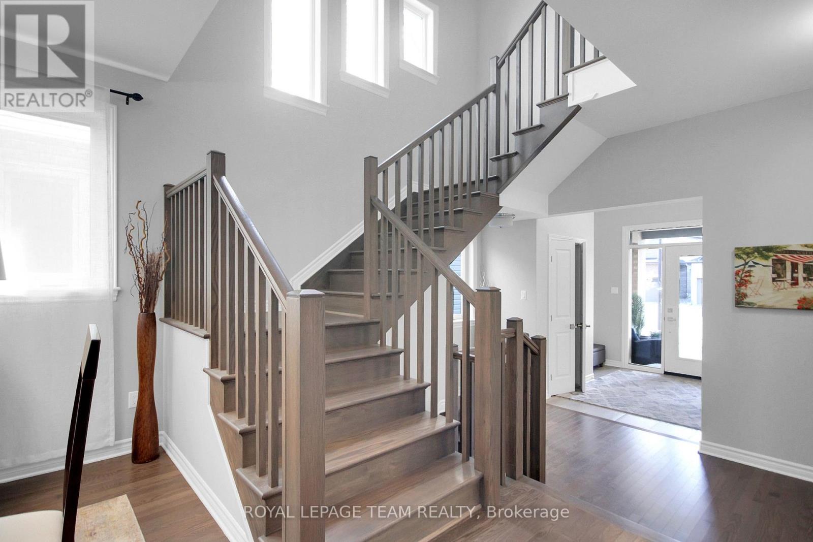 Photo 21 of 961 Beckton Heights W, Ottawa ON