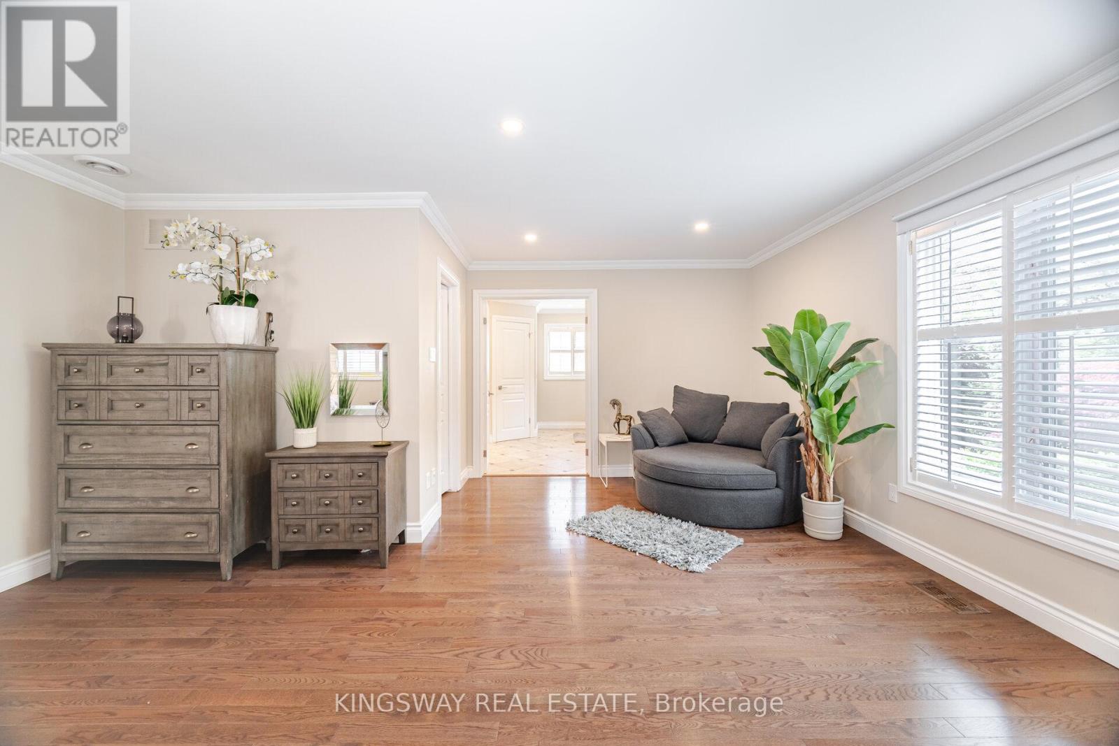 Photo 25 of 2246 Grand Ravine Drive, Oakville ON