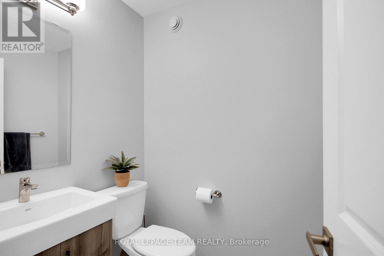 Photo 27 of 961 Beckton Heights W, Ottawa ON