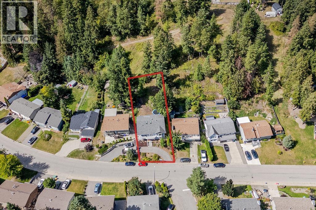 Photo 22 of 4015 Highland Park Drive, Armstrong BC