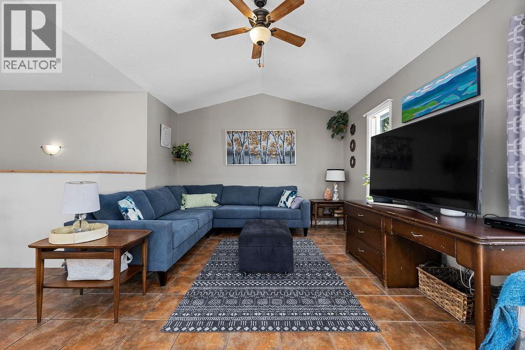 Photo 25 of 4015 Highland Park Drive, Armstrong BC