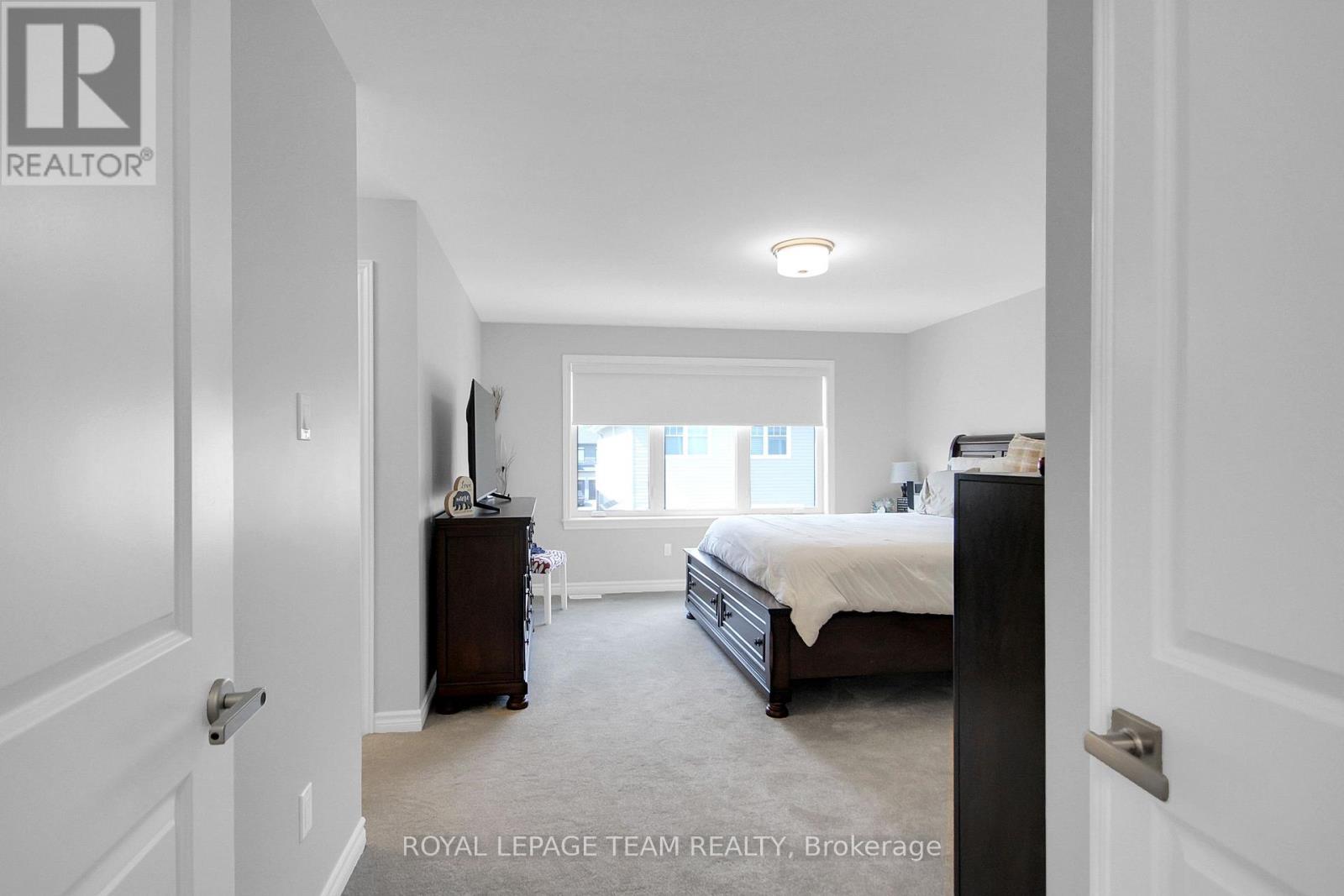 Photo 5 of 961 Beckton Heights W, Ottawa ON