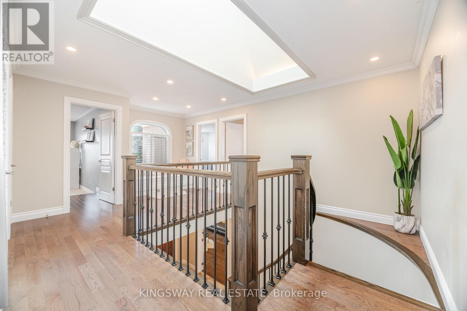Photo 19 of 2246 Grand Ravine Drive, Oakville ON