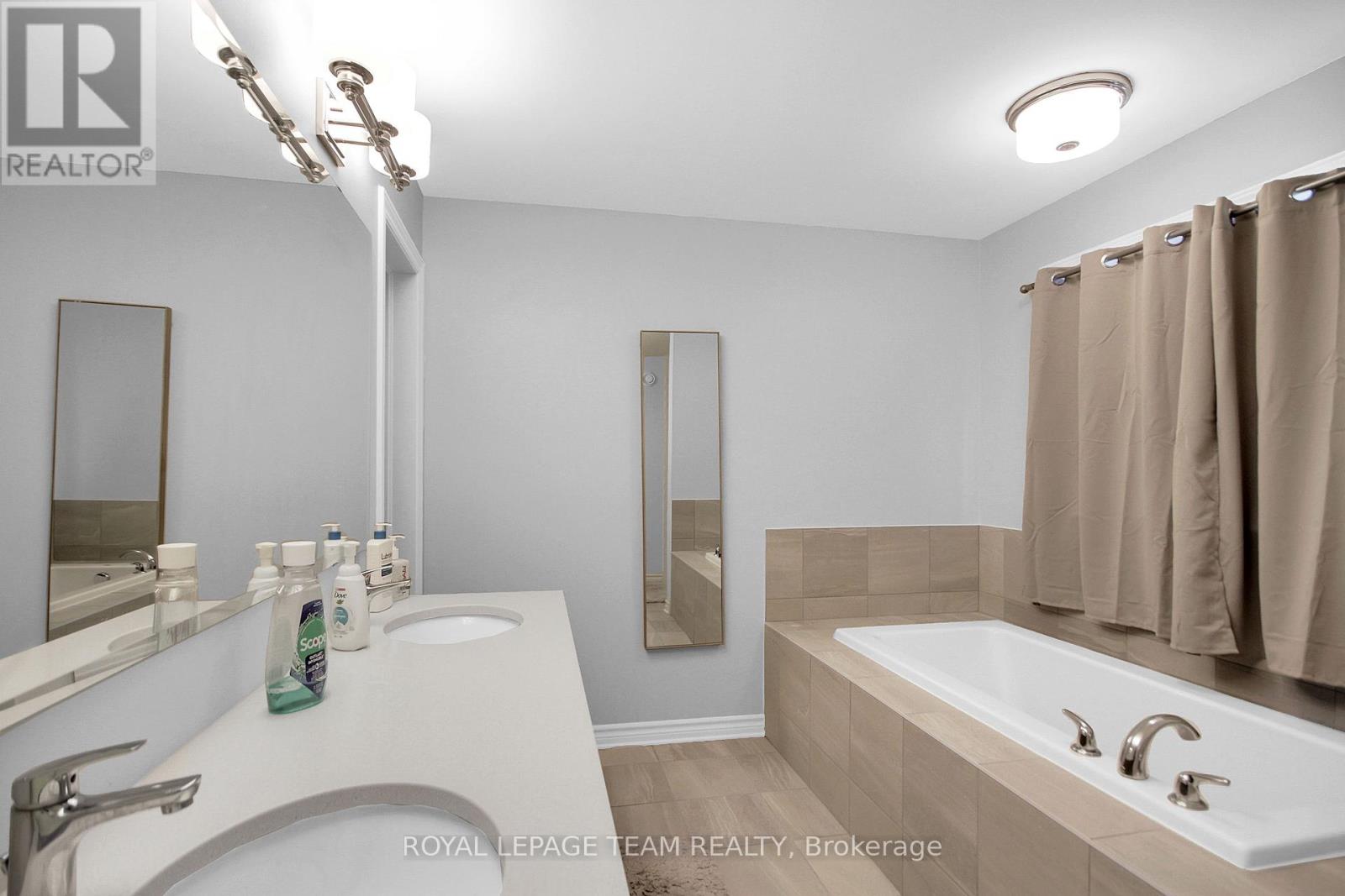 Photo 10 of 961 Beckton Heights W, Ottawa ON