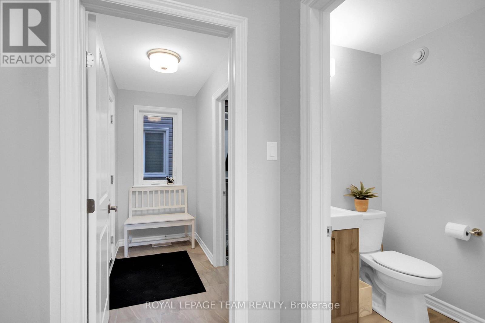 Photo 23 of 961 Beckton Heights W, Ottawa ON