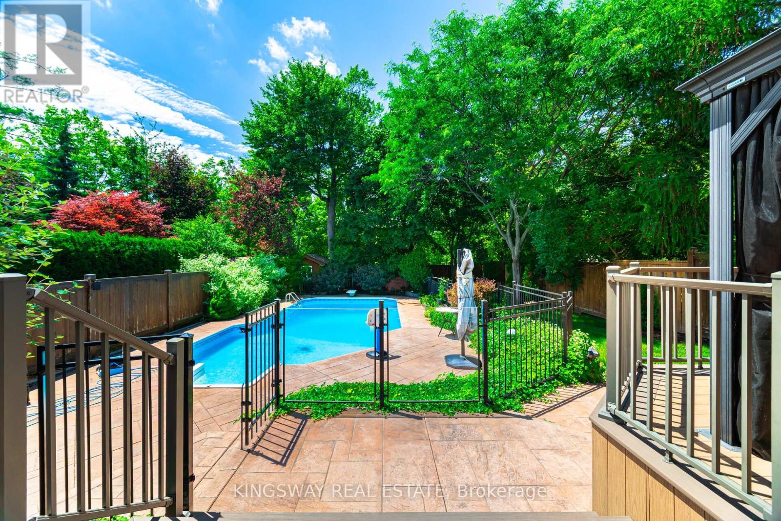 Photo 39 of 2246 Grand Ravine Drive, Oakville ON