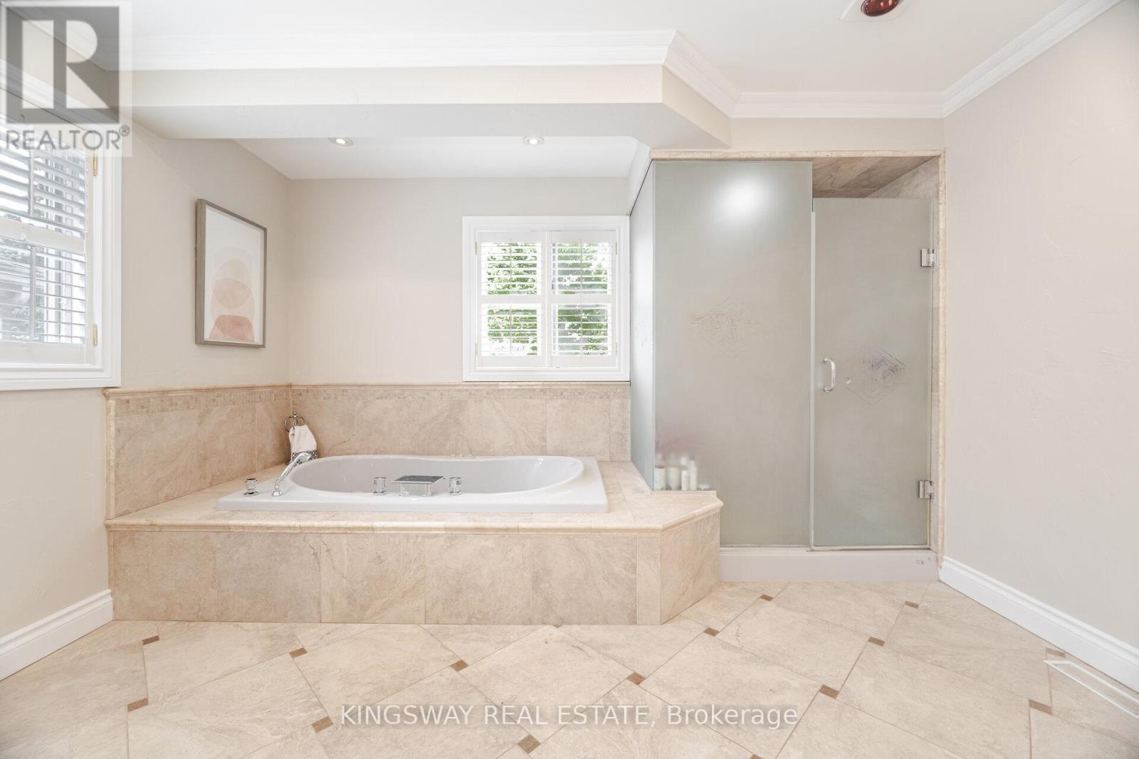 Photo 27 of 2246 Grand Ravine Drive, Oakville ON