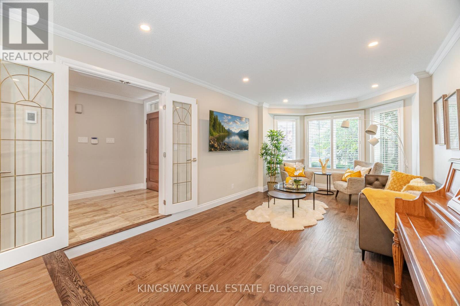 Photo 7 of 2246 Grand Ravine Drive, Oakville ON
