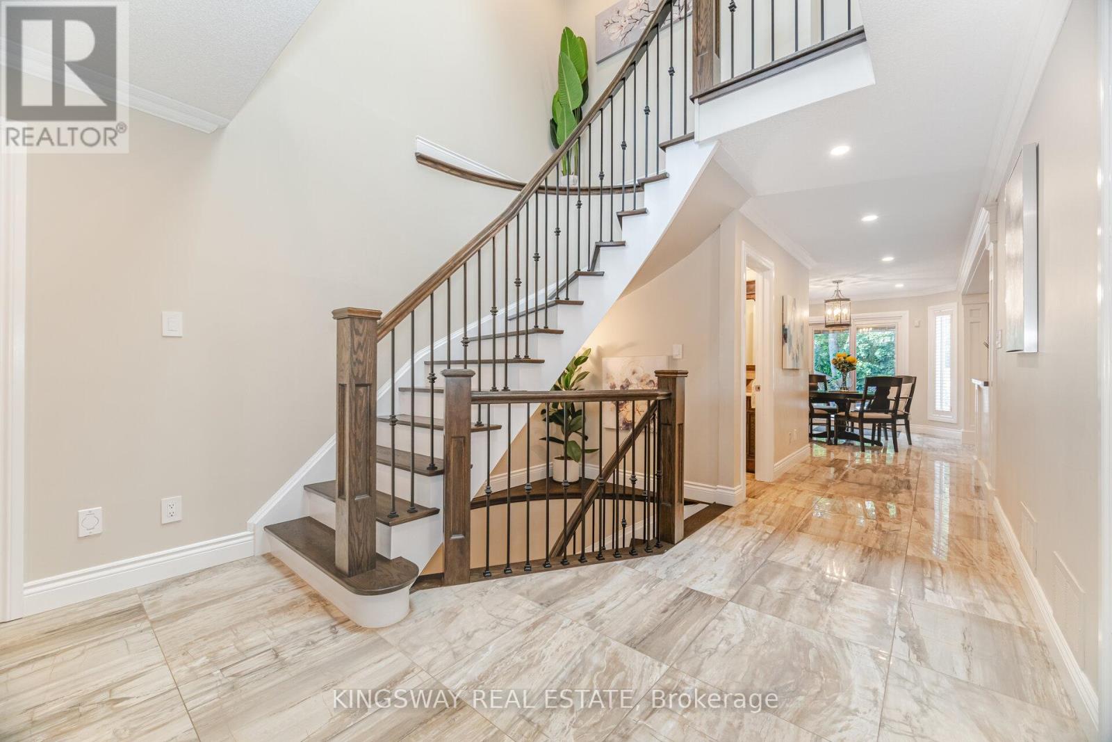 Photo 17 of 2246 Grand Ravine Drive, Oakville ON
