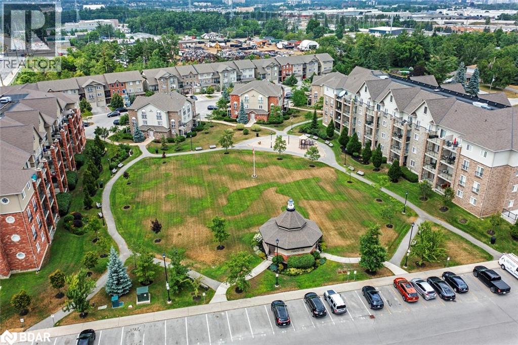 Photo 3 of 43 Ferndale Drive S Unit 209, Barrie ON
