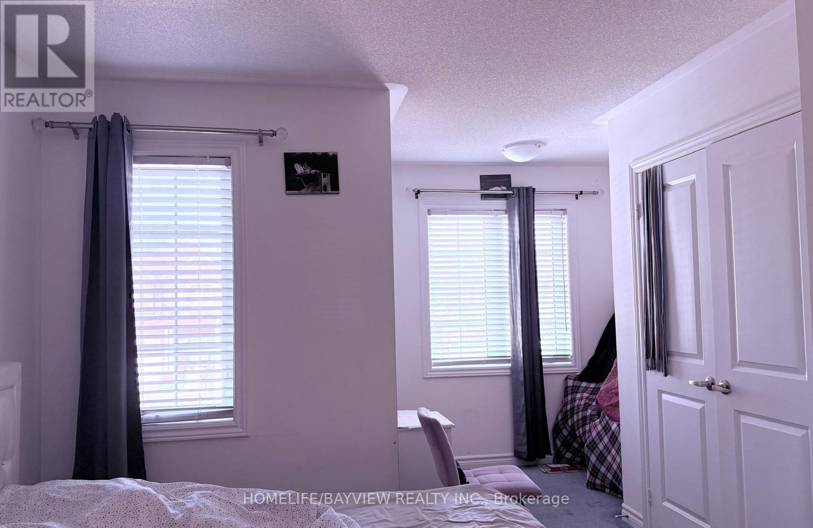 Photo 6 of 238 Ridley Crescent, Southgate ON
