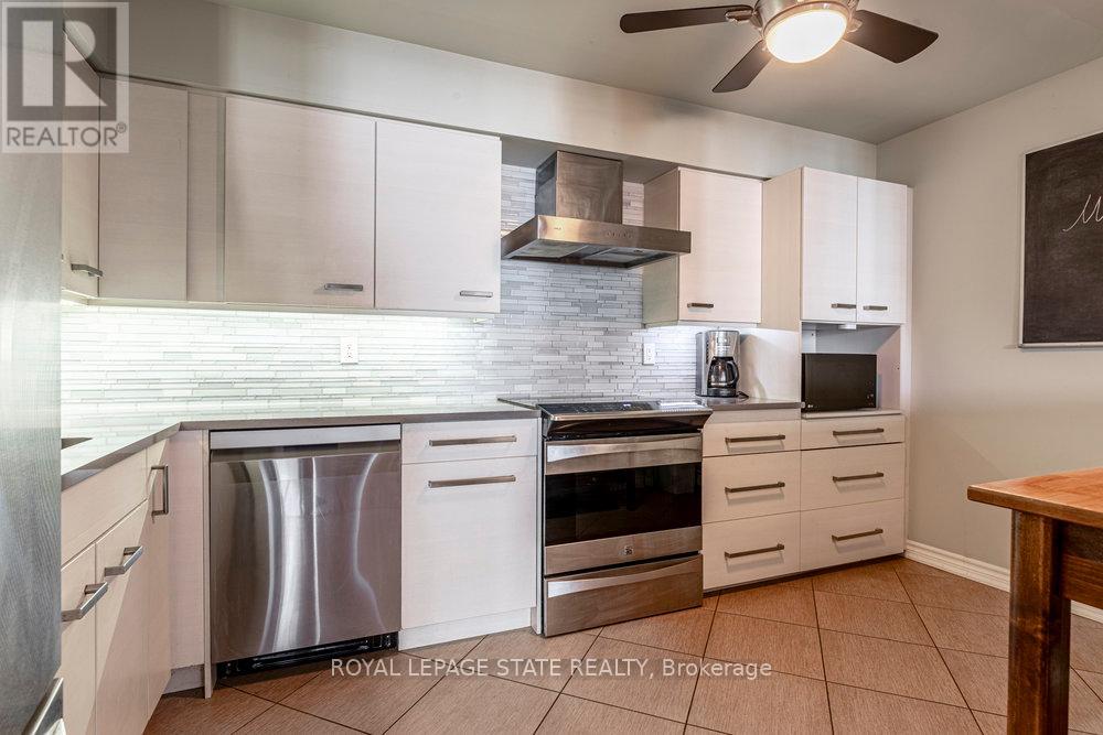 Photo 8 of 603 165 Bold Street, Hamilton ON