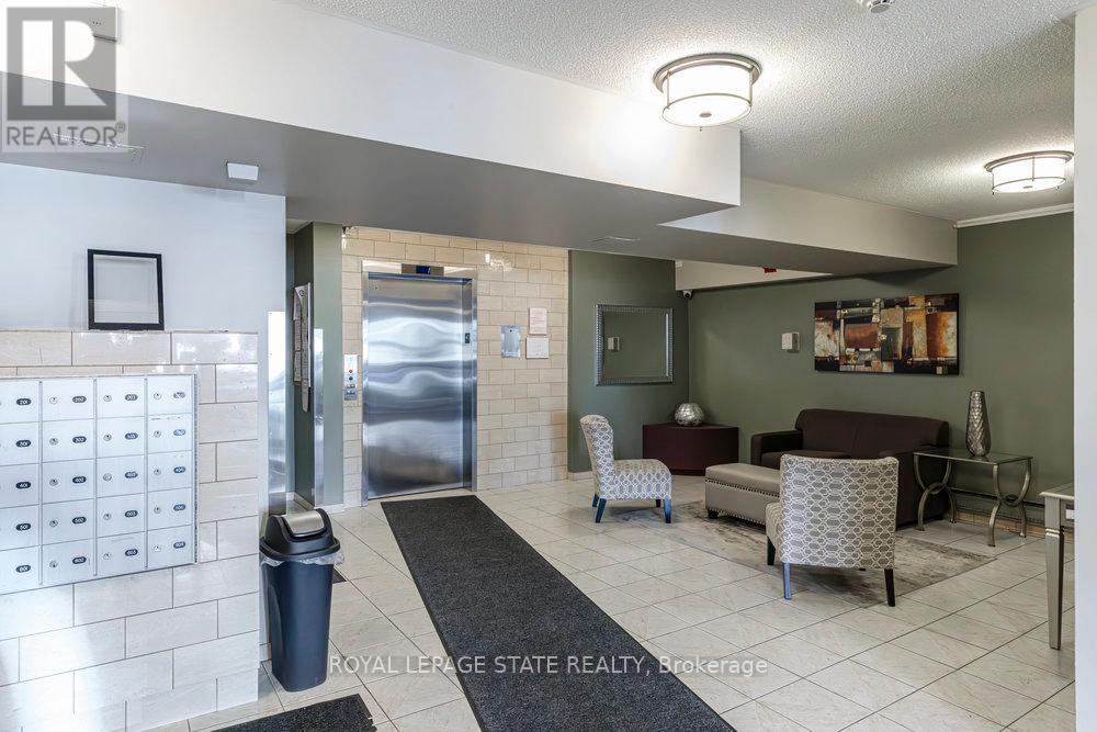 Photo 16 of 603 165 Bold Street, Hamilton ON