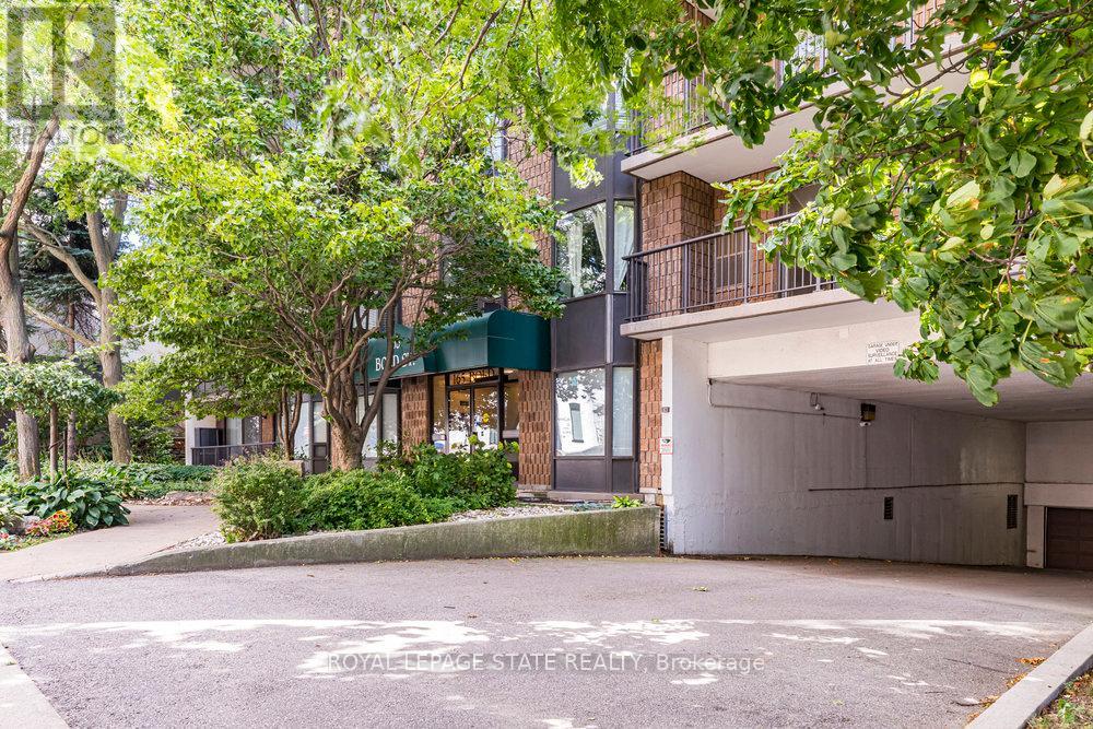 Photo 5 of 603 165 Bold Street, Hamilton ON