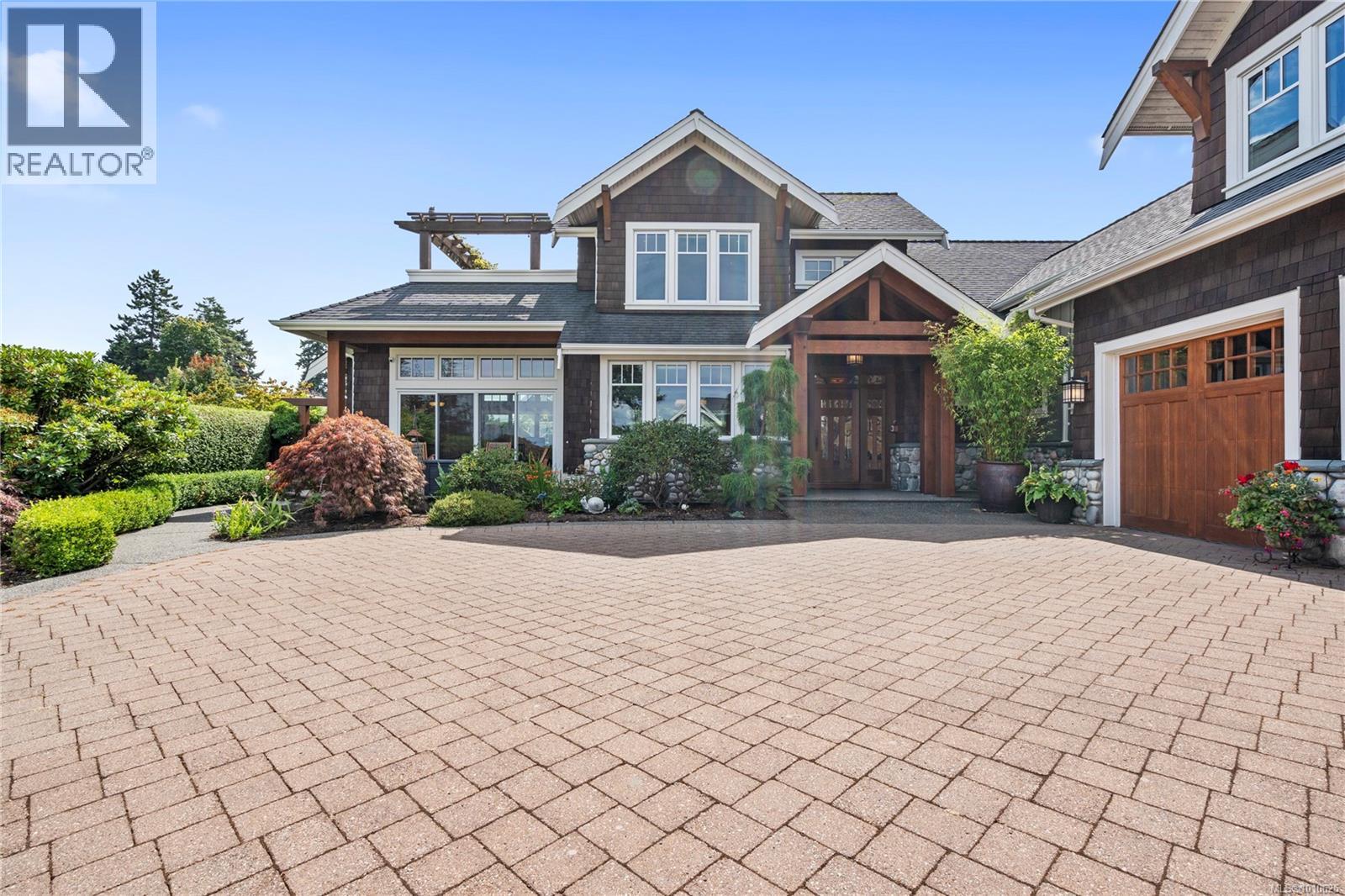 Photo 69 of 942 Bluffs Dr, Qualicum Beach BC