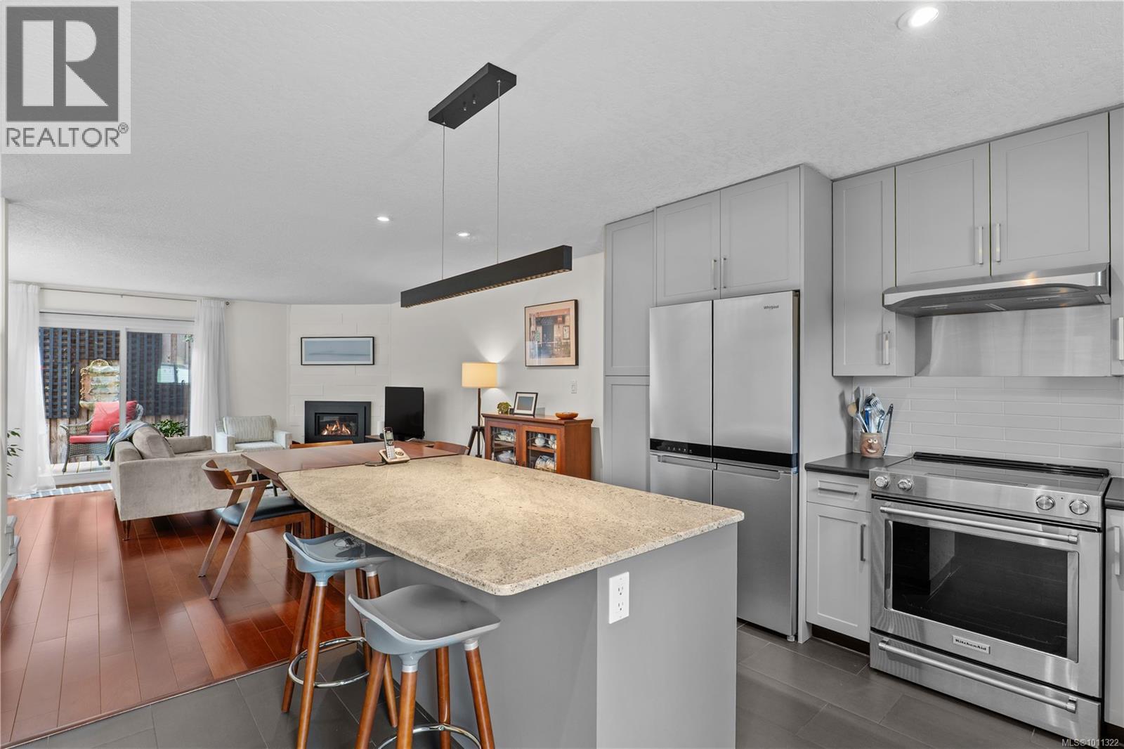 Photo 21 of 1 1119 View St, Victoria BC