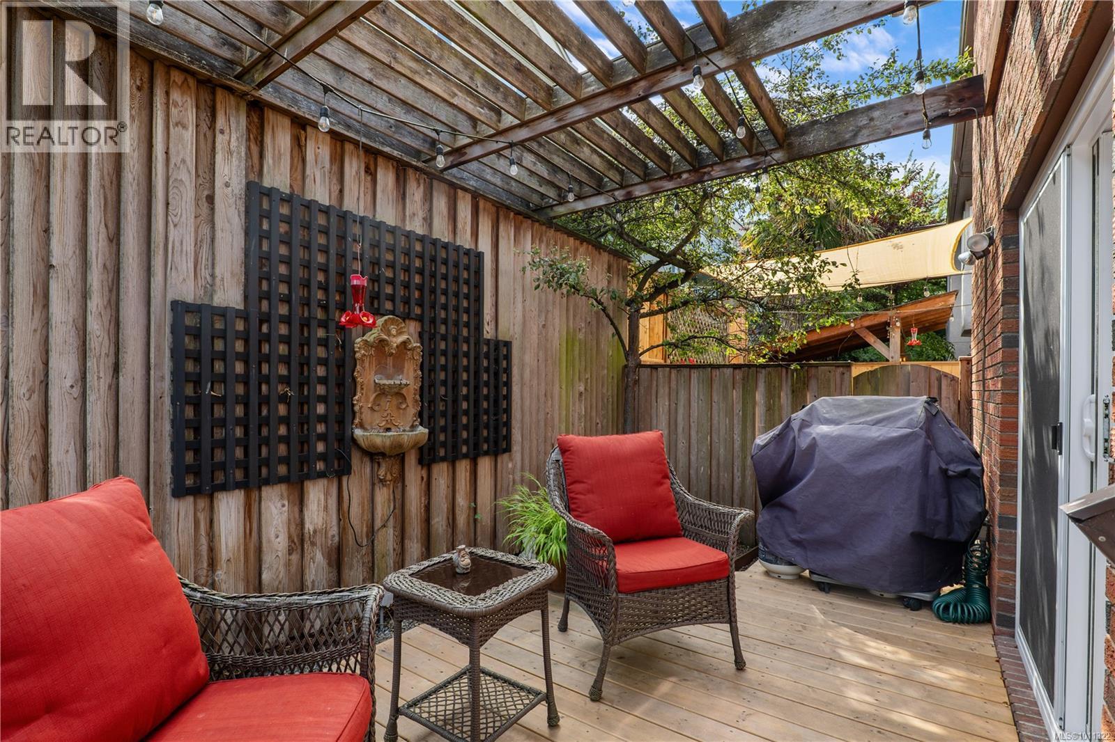 Photo 4 of 1 1119 View St, Victoria BC