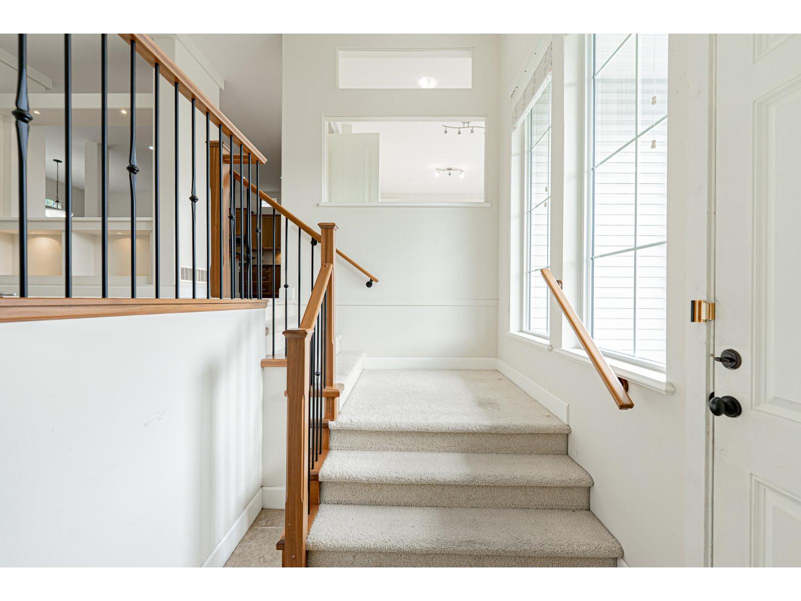 Photo 21 of 20179 68 A Avenue, Langley BC