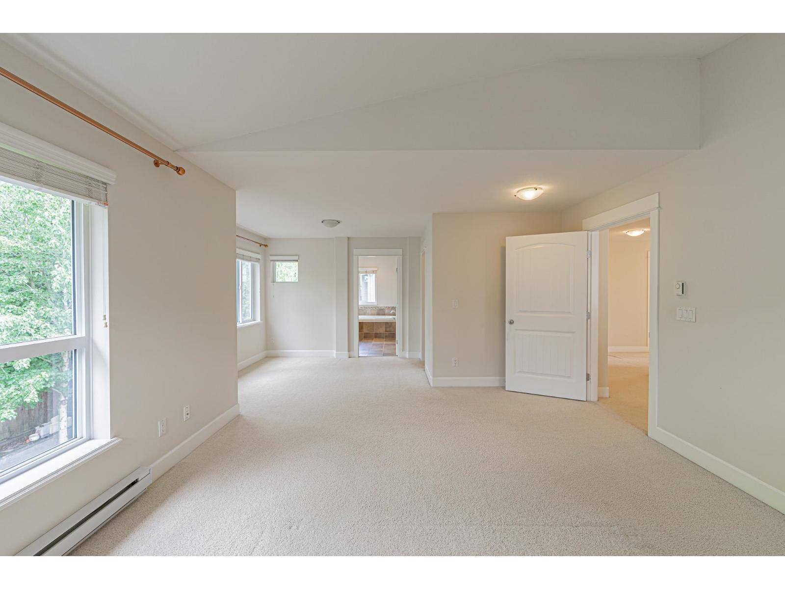 Photo 25 of 20179 68 A Avenue, Langley BC