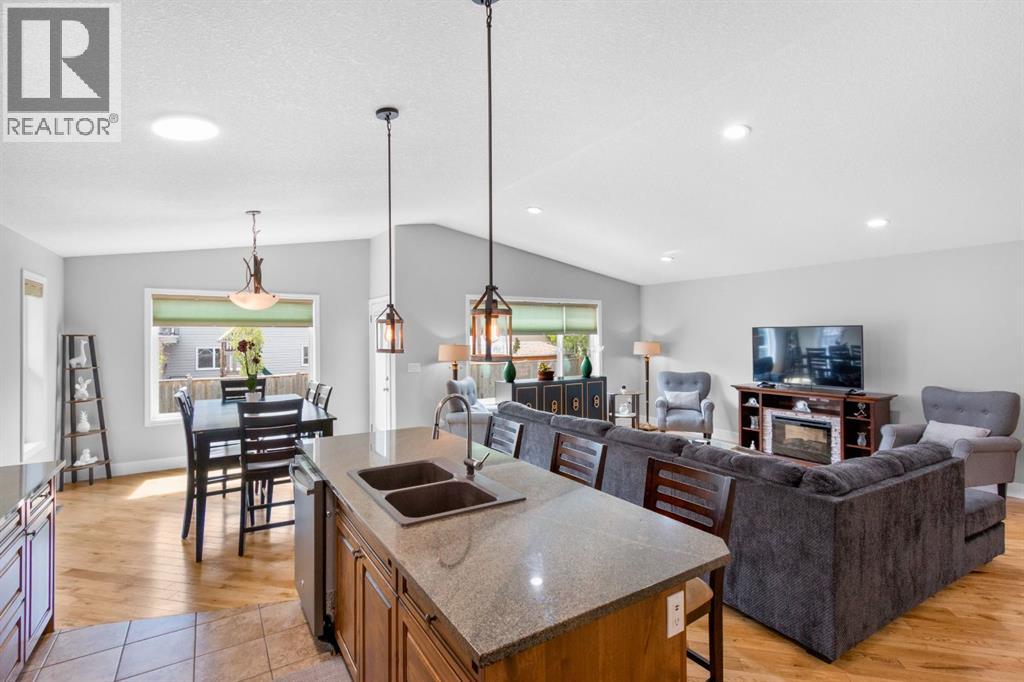 Photo 12 of 29 Sandpiper Drive, Didsbury AB