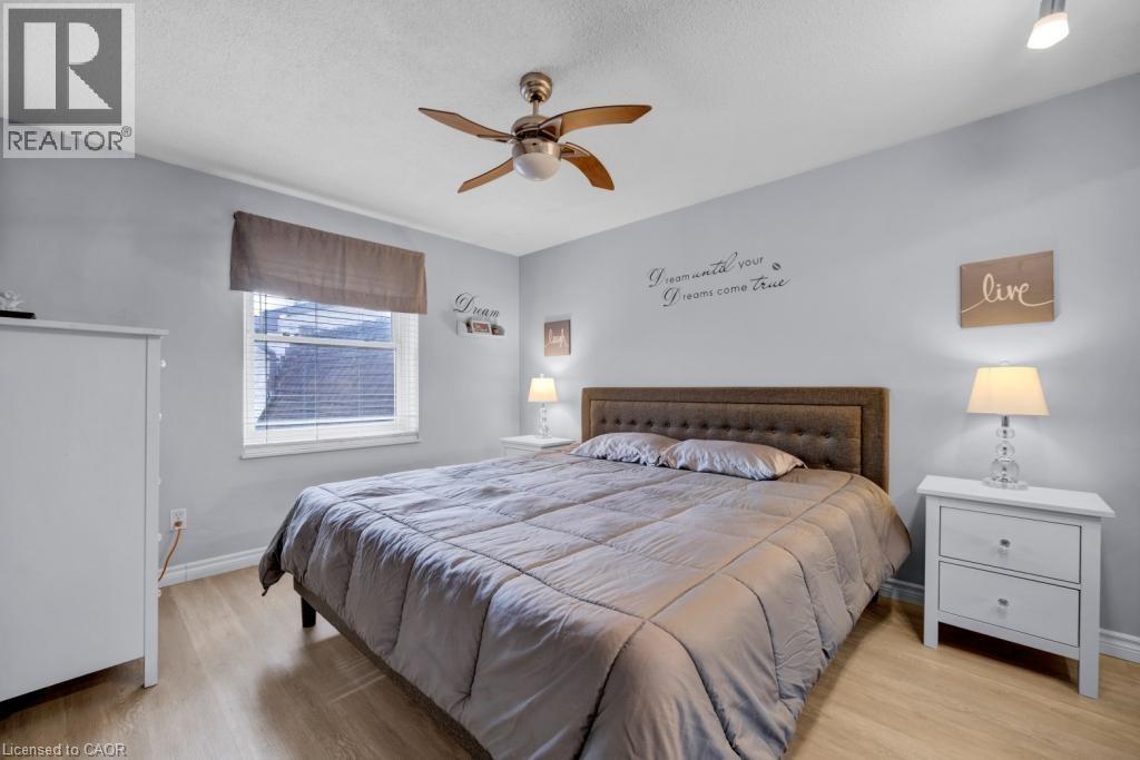 Photo 18 of 215 Glamis Road Unit 2, Cambridge ON