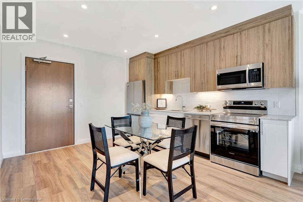 Photo 7 of 525 New Dundee Road Unit 706, Kitchener ON