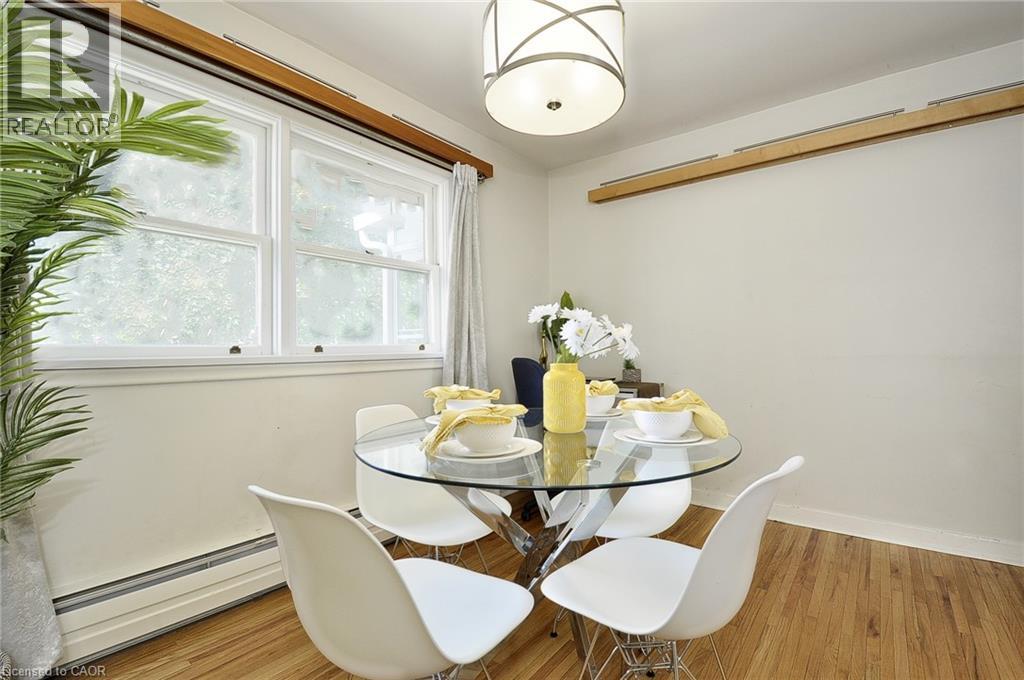 Photo 6 of 442 Highland Road E, Kitchener ON