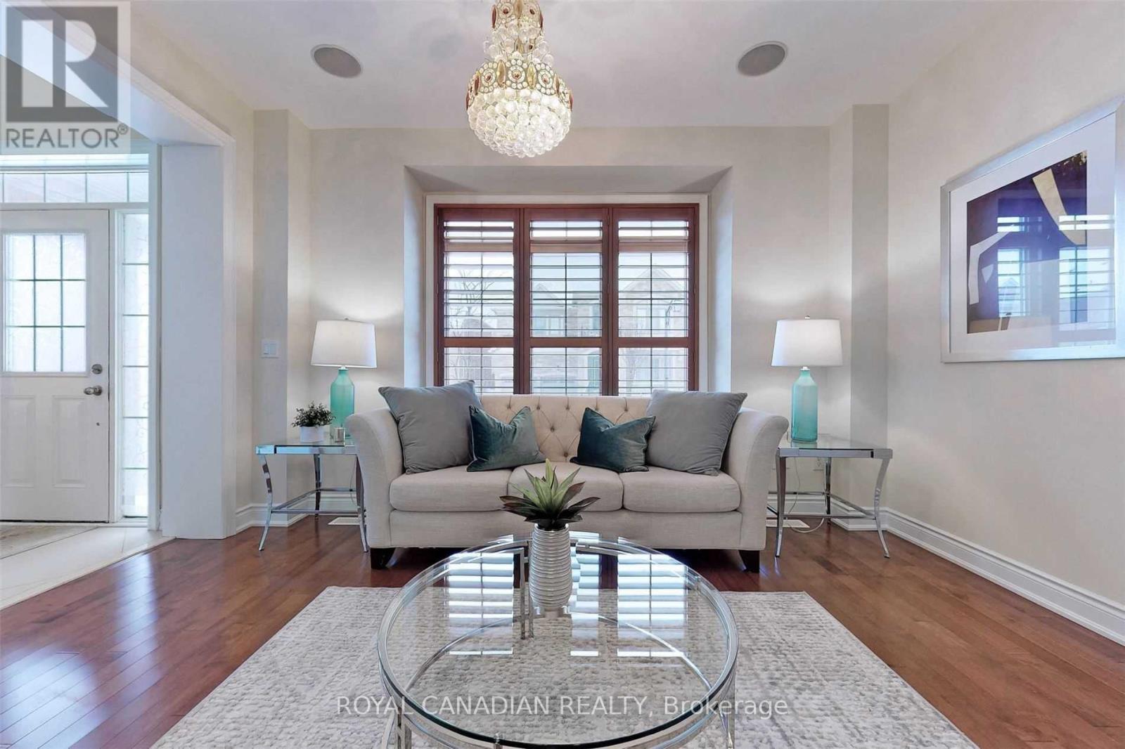 Photo 9 of 4 Thimbleweed Street, Markham ON