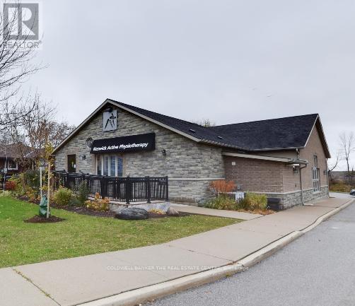 Photo 4 of 543 The Queensway S, Georgina ON
