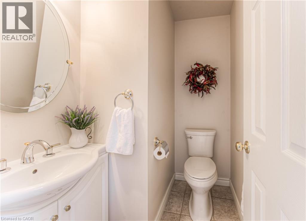 Photo 8 of 416 Forestlawn Road, Waterloo ON