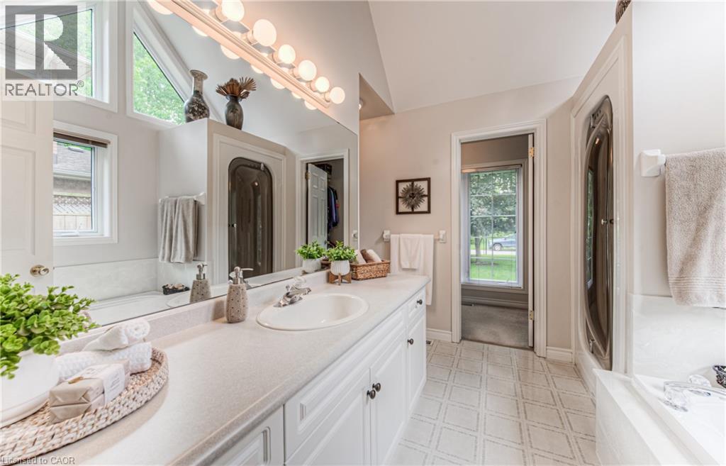 Photo 27 of 416 Forestlawn Road, Waterloo ON